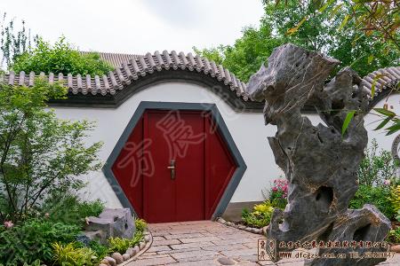 中式園林景觀中，六邊形狀的